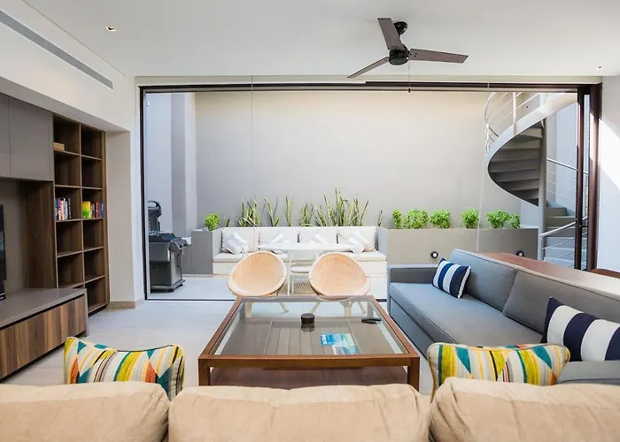 Casa Marina On Of Puerto Paraiso Mall! Appartement *